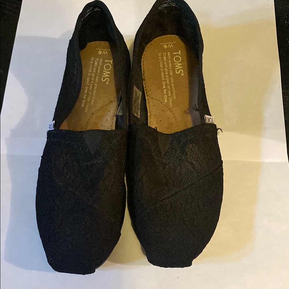 Toms Black Canvas Loafers with Elastic Insert